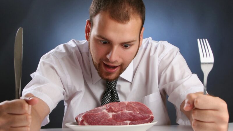 Uomini e consumo di carne: una differenza di genere universale