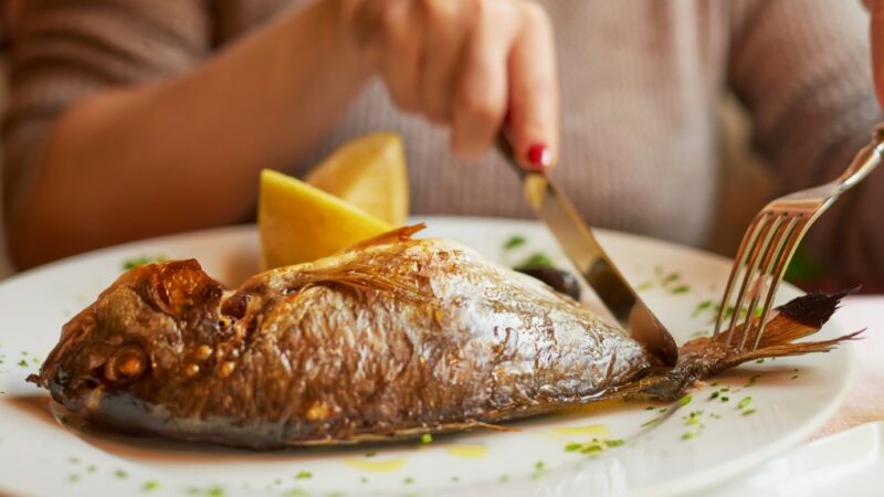 Le ossa e le teste di pesce sono ricche di micronutrienti