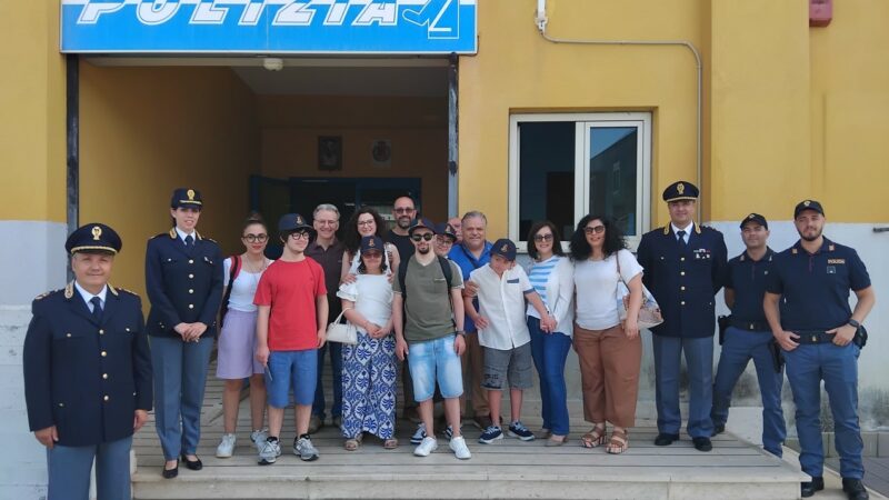 La Polizia di Stato incontra i ragazzi dell’associazione “Vita 21” di Enna