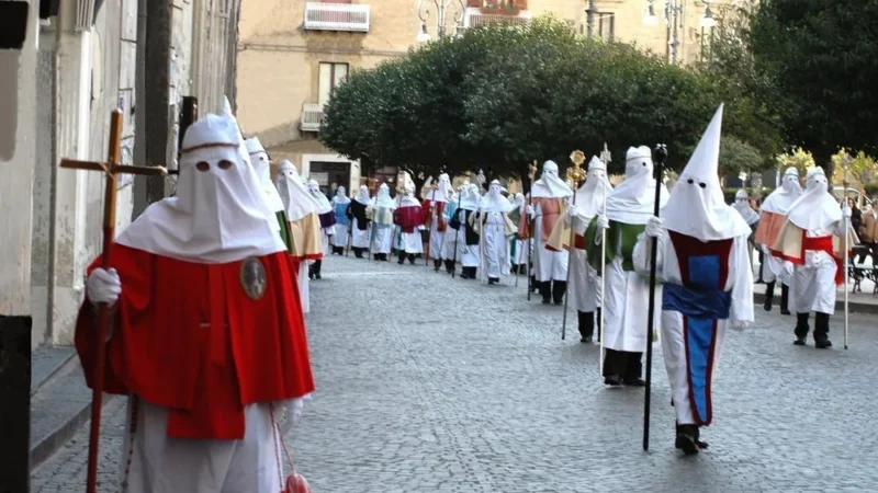 Enna si prepara alla Settimana Santa con una conferenza sulla Sacra Sindone e un concerto