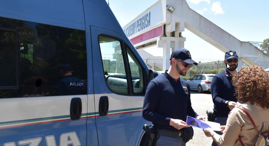 Sensibilizzazione sui minori scomparsi: la Polizia di Stato in campo a Enna