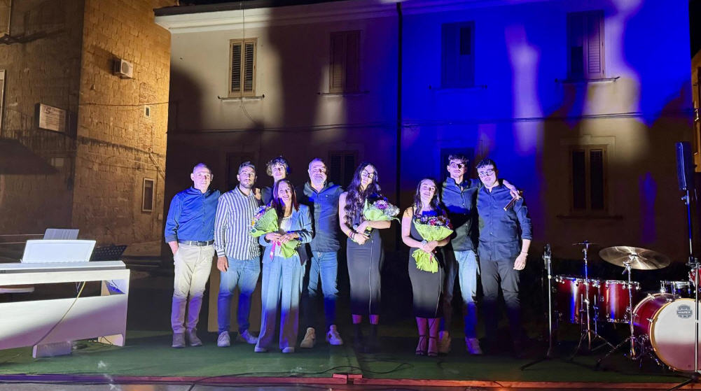 Prima Festa della Musica a Villarosa: i giovani del “Colajanni” incantano la nuova Piazzetta della Cultura