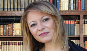 All’Urban Center di Enna l’autrice siracusana Simona Lo Iacono. Il ritorno degli Aperitivi Letterari di Biblioinsieme