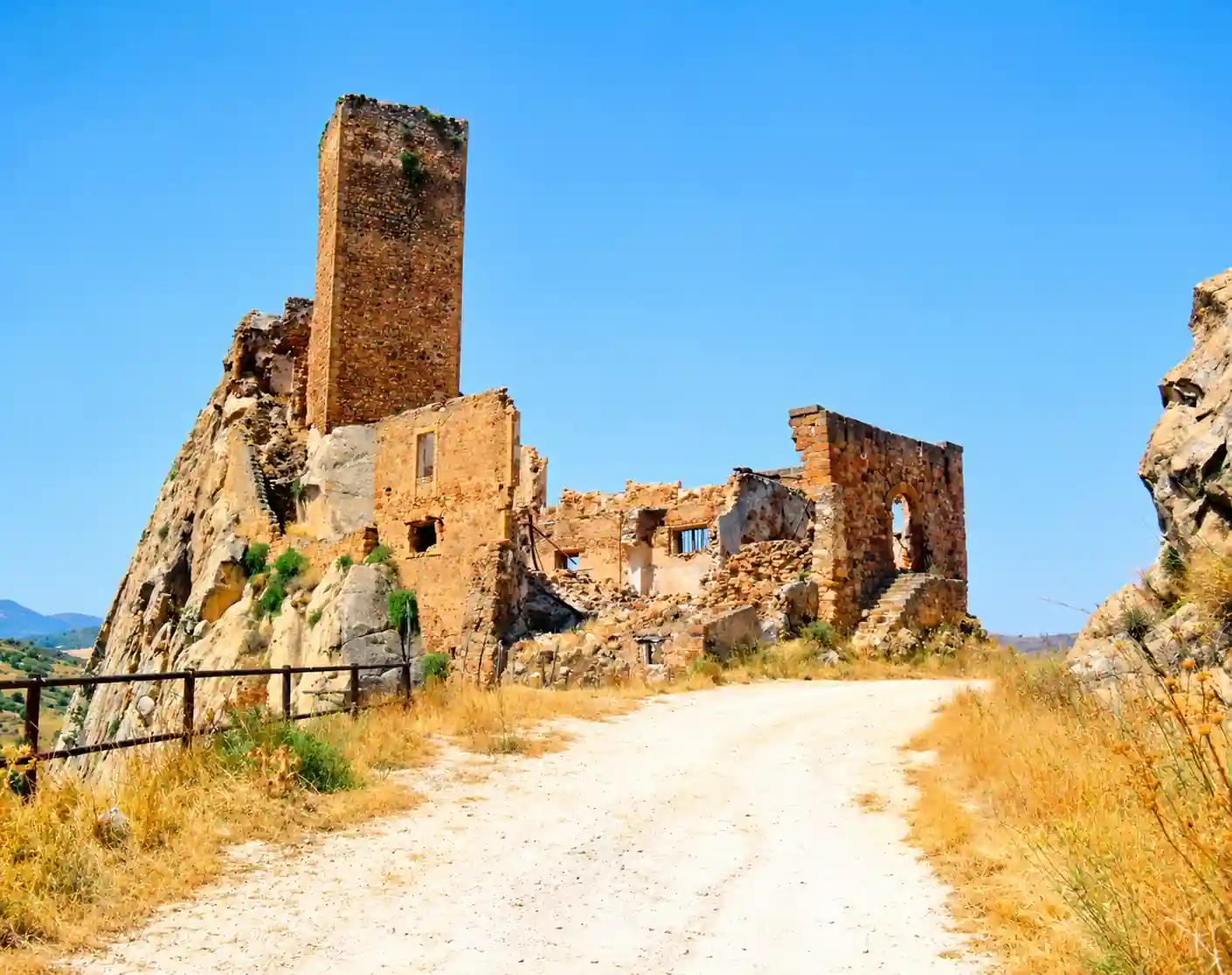 castello pietratagliata senza scritte 71kb