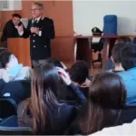 Piazza Armerina - La Polizia incontra gli studenti del Da Vinci per contrastare bullismo e pericoli del web